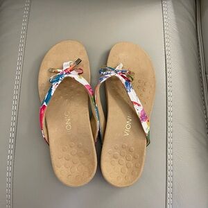 Vionic Sandals